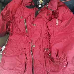 GORGEOUS! Men's Descente Ski Jacket